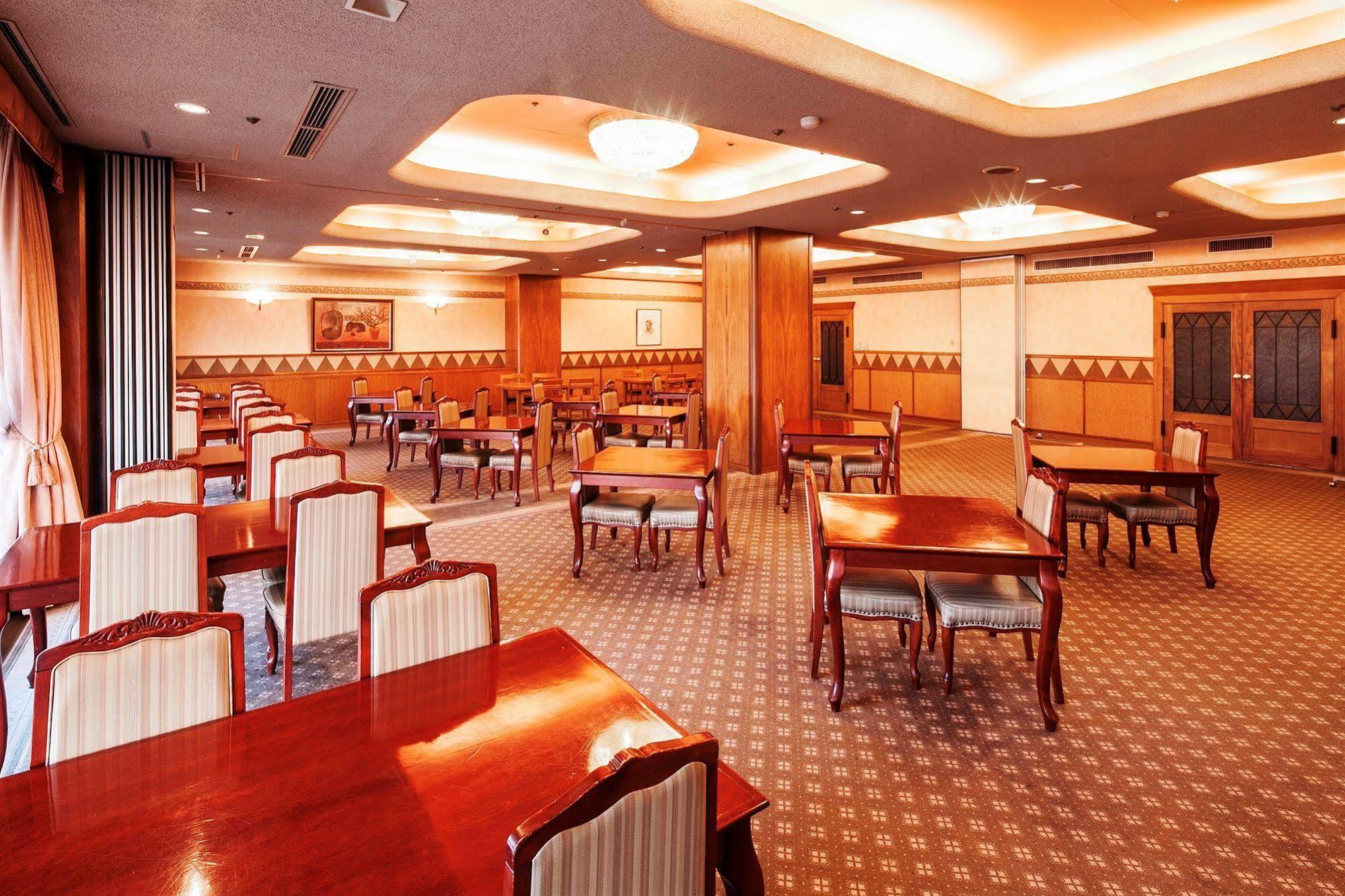 Sunsky Hotel Kitakyūshū Extérieur photo